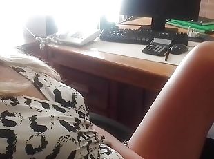 tate-mari, clitoris, masturbare-masturbation, birou-office, pasarica, secretara, slabanoaga, amatori, cu-degetelul, blonda