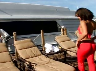 Latina Fransheliz Vasquez and Her Amazing Big Round Butt Having Sex