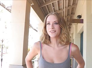 Sexy public striptease shows off her perfect lean body