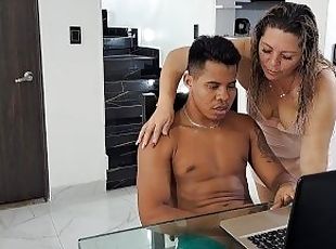 I see my stepson watching porn, I get horny just seeing how he touc...