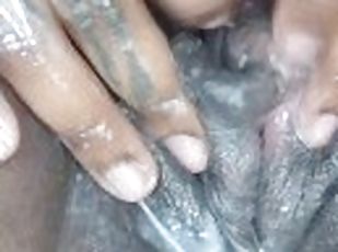 clitoris, masturbare-masturbation, orgasm, pasarica, tasnit, amatori, negresa, jucarie, slobozita, negru