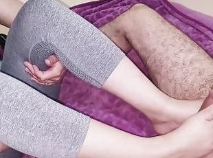 amatir, arab, handjob-seks-dengan-tangan-wanita-pada-penis-laki-laki, kaki, sperma