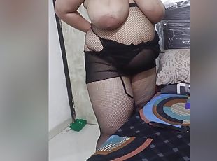 Indian Bbw In Lingerie Show Her Huge Ass And Boobs Fingering Her Pu...