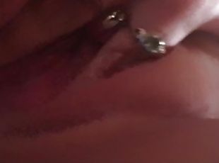 cul, masturbation, orgasme, chatte-pussy, amateur, belle-femme-ronde, solo, brunette, tatouage