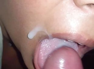 gros-nichons, masturbation, amateur, fellation, ejaculation-sur-le-corps, milf, branlette, couple, hirondelle, point-de-vue