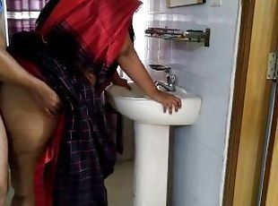 Pakistani Sexy aunty stand front of mirror & hair combined then a G...