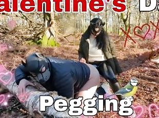 Valentine's Day Pegging in the Woods Surprise Woodland Public Femdo...