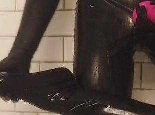 baignade, amateur, fellation, jouet, bdsm, gode, fétiche, douche, latex, solo