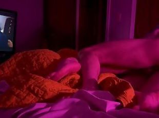 orgasme, amateur, babes, fellation, ejaculation-interne, doigtage, blonde, chambre-a-coucher, lingerie, sœur