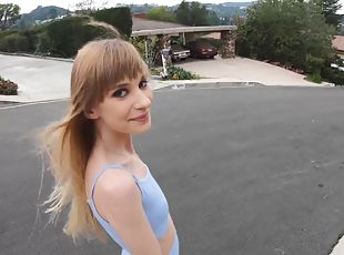 Chanel Shortcake sucks abig cock in the car and gets pussy licked