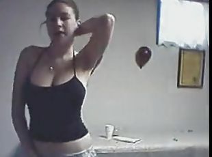 Busty amateur girl flashes her big boobs on the cam