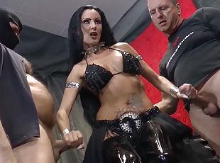 milf, gruppesex, gruppesex-groupsex, i-ansigtet, fetish, latex, brunette, tatovering