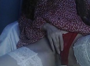 masturbarsi, orgasmi, fichette, amatoriali, mammine-mature, mamme, seghe, rosse, sgualdrine, fantasie