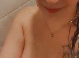 kúpanie, veľké-prsia, amatérske, milfka, mamka, bbw, pov, sprcha, sólo, mokré