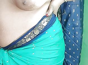 Indian horny mom Striping in green sharee and showing her pussy clo...