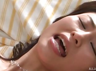 Asahina Akari gets her pussy fucked and fingered in the stranger's ...