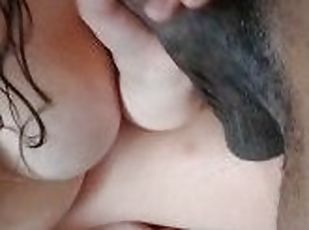 tetas-grandes, amateur, mamada, polla-enorme, interracial, regordeta, polla