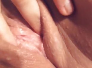 masturbation, orgasm, fitta-pussy, kvinnligt-sprut, amatör, brudar, tonåring, leksak, blond, tight