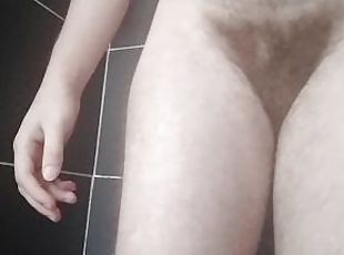 clito, poilue, masturbation, orgasme, pisser, chatte-pussy, giclée, amateur, décapage, culotte