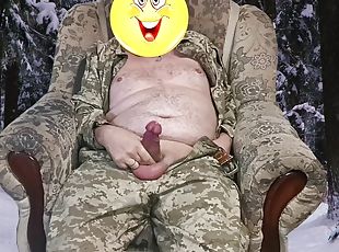 Ukrainian soldier jerks off in the winter forest. Big cock!