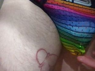 32 years old - and LOVE showing off my sexuality