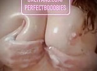 badning, store-patter, brystvorter, orgasme, amatør, massage, naturlig, patter, perfekt, våd