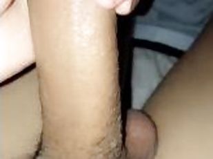 mastubasi, amatir, penis-besar, handjob-seks-dengan-tangan-wanita-pada-penis-laki-laki, sudut-pandang, seorang-diri, penis