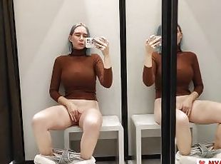 Masturbation in a fitting room in a mall. I Try on haul transparent...