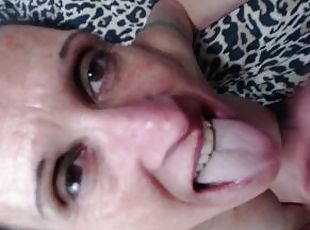 Swinginmilf aka Nikki knows how to take a cumload on her face and e...