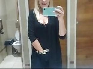 imbaiere, clitoris, masturbare-masturbation, orgasm, public, amatori, milf, blonda, solo, tate-mici