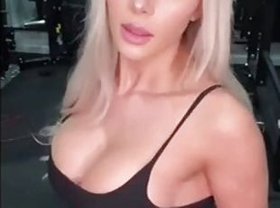 Onlyfans Leak Blonde teen at the gym gives cowgirl blowjob doggy st...