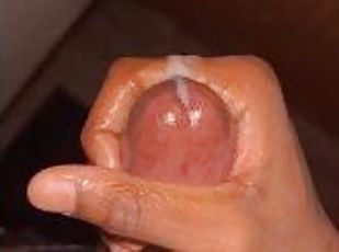 masturbation, gammal, amatör, mörkhyad, avrunkning, pov, ung18, äldre, ensam, vått