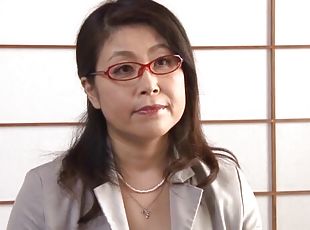 Asian mature Mizuno Yoshie enjoys masturbating for her lover
