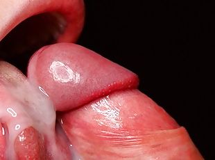 CLOSE UP: Best Wet BLOWJOB in the WORLD Right NOW, All Cum on Tongu...