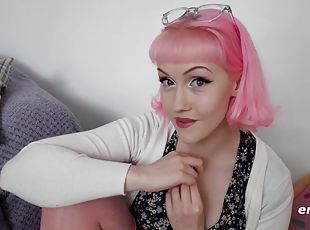 Cute Kinky Pink Haired Solo Girl Fingers Her Tight, Wet Pussy - Ama...