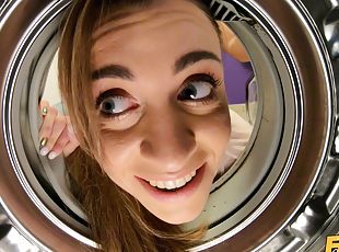 Stuck In A Washing Machine - Buxom beauty Josephine Jackson in Hote...