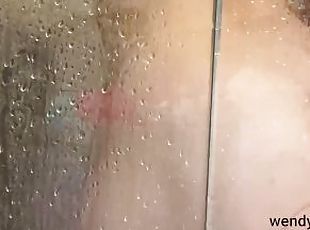 Naughty Red Head Practicing Her Blowjob Skills In The Shower - Wend...