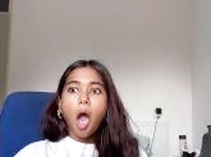PORN REACTS: petite Indian reacts to Amanee