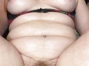 clitoris, masturbare-masturbation, sfarcuri, orgasm, pasarica, jucarie, amanta, dominare, femdom, suculenta