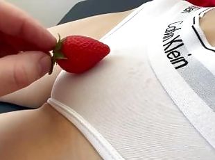 SCHOOLGIRLS LIKE ????STRAWBERRIES IN THEIR PANTIES ?????I LIKE SMEL...