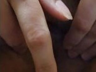 clitoris, masturbare-masturbation, orgasm, pasarica, amatori, matura, bunaciuni, milf, latina, masaj