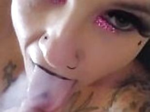 store-pupper, amatør, babes, blowjob, stor-pikk, deepthroat, pov, røyking, tattoo, pikk