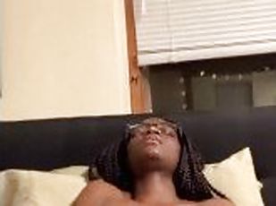 tetas-grandes, masturbación, orgasmo, squirting, amateur, negra-ebony, corrida-interna, a-solas