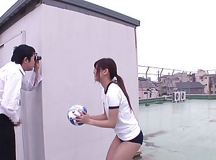 Japanese cock sucker eagerly gets her slutty knees dirty