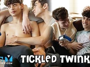 eruzioni-di-sperma, gay, pornostar, sesso-di-gruppo, piedi, college, twink