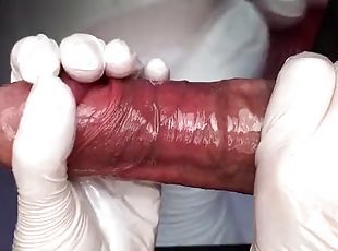 Super close-up handjob in white latex gloves with commentary. Alter...