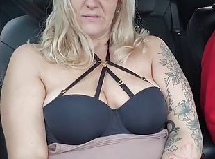 gros-nichons, en-plein-air, public, femme, amateur, milf, couple, voiture, décapage, point-de-vue