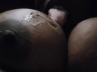 gros-nichons, masturbation, amateur, ejaculation-sur-le-corps, ébène, milf, fétiche, solo