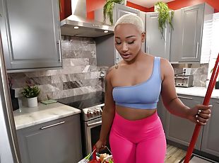 Big butt ebony maid Thick Ass Daphne wants to be fucked hard