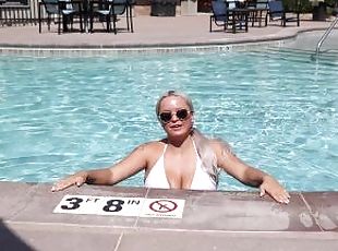 Big Tits Teen Amateur Blonde AlexisKayxxx at the Pool ready for fam...
